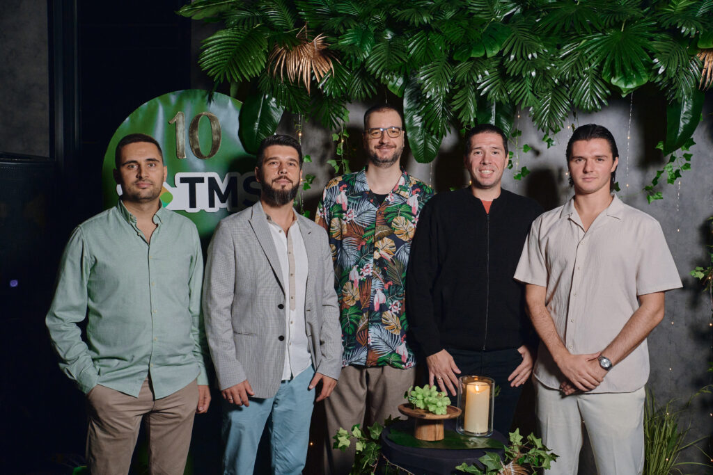 wpdatatables support team group photo